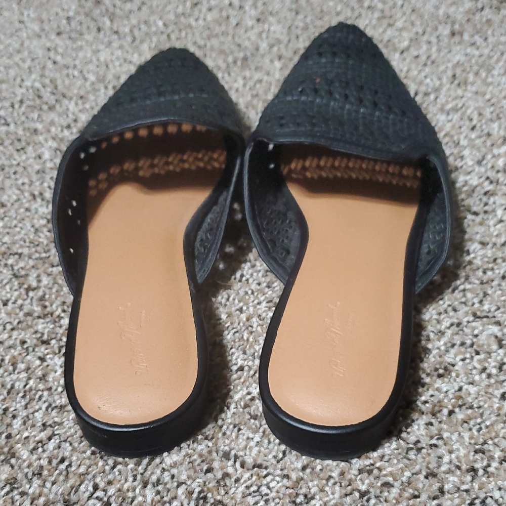 Universal Thread Black Pointed-Toe Mules - image 3